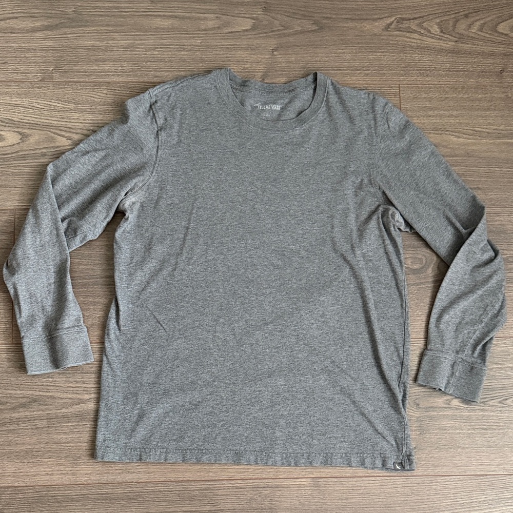Eddie Bauer Men's Large Long Sleeve T-shirt Gray